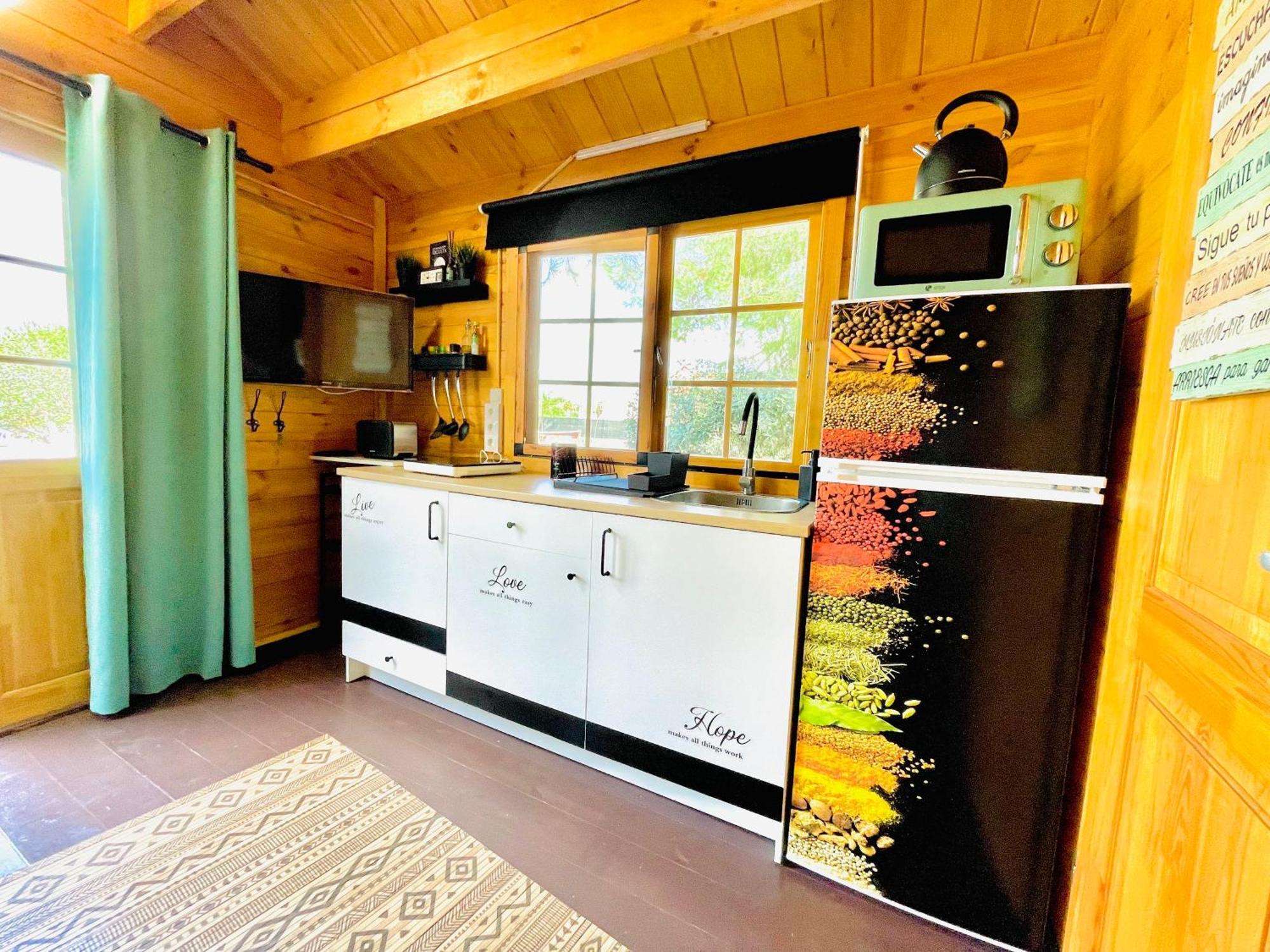 Tiny House Deluxe Escapada Con Jacuzzi Ferienhaus *